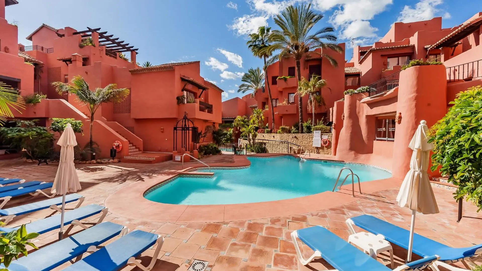 Secret View Elviria Gardens Apartment Marbella