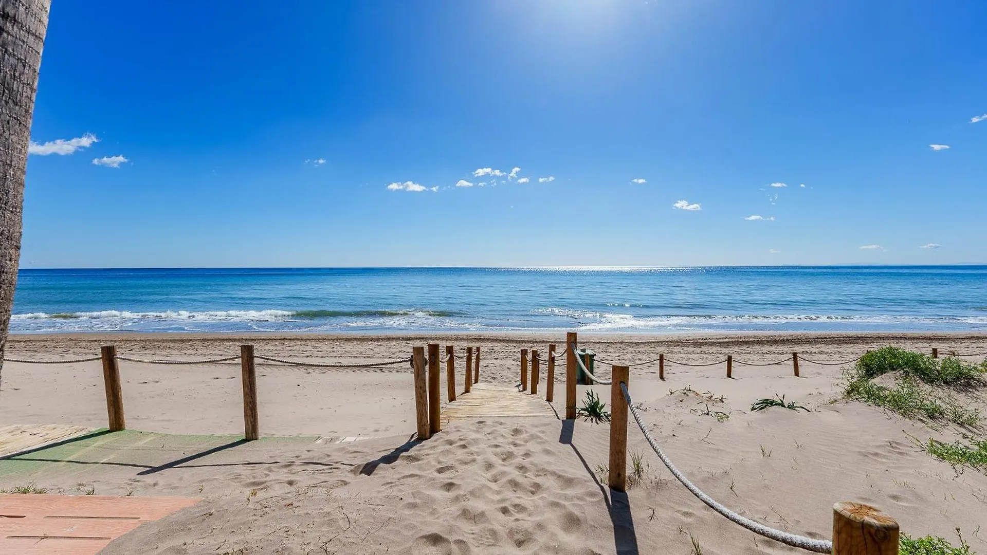 Secret View Elviria Gardens Apartment Marbella