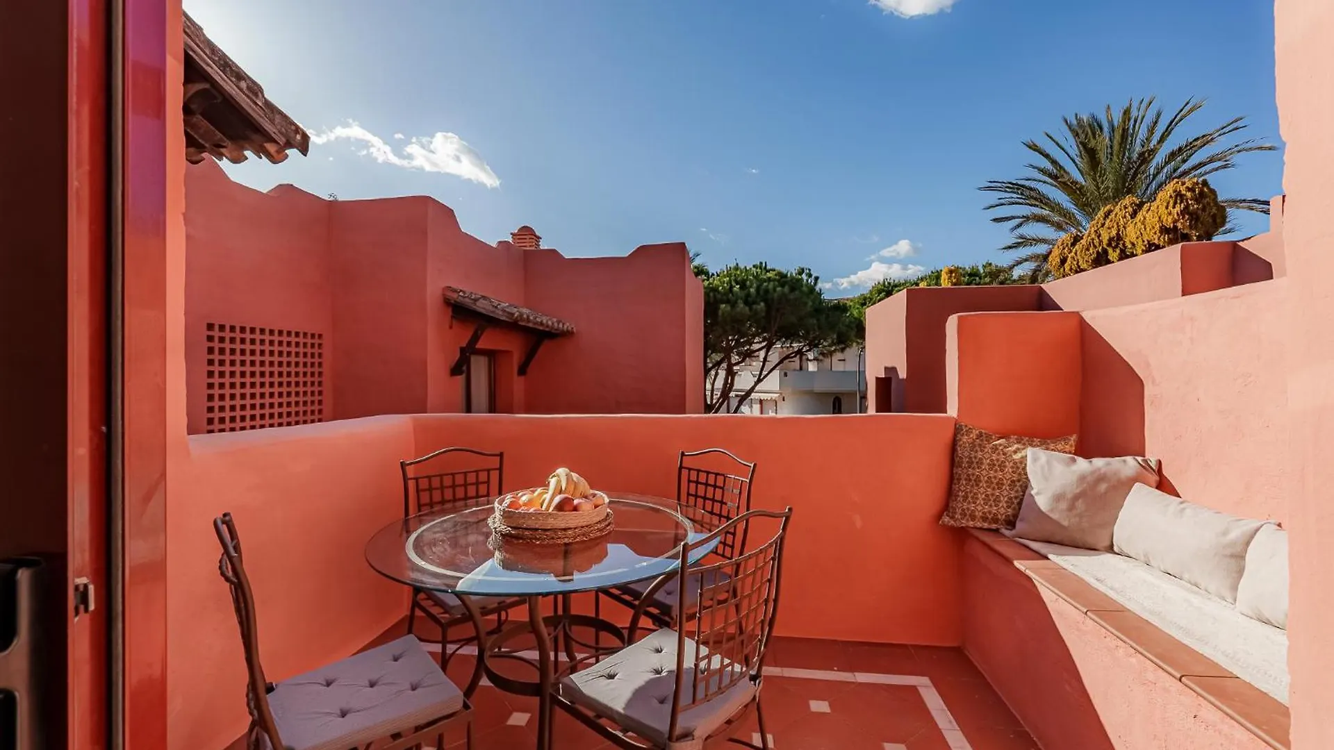 Secret View Elviria Gardens Apartment Marbella