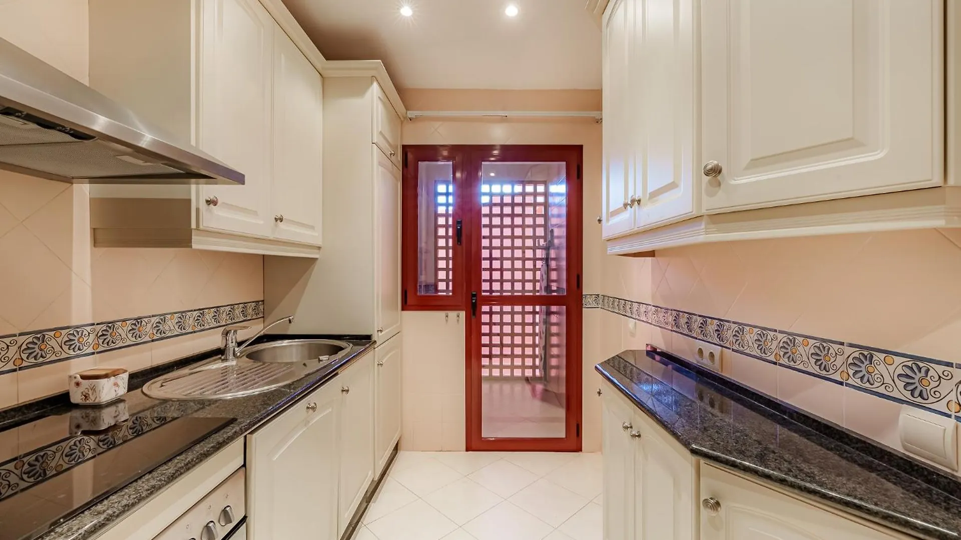 Secret View Elviria Gardens Apartment Marbella