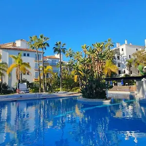 Apartment Jardines De Golondrinas Elviria By The Nikki, Marbella